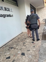 Mulher condenada por extorsão é presa em Votuporanga