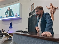  O vereador Professor Djalma pediu para que a Prefeitura dedetize toda a cidade para combater a infestação de pernilongos (Foto: Assessoria)