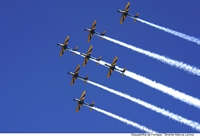 Durante as apresentações, a Esquadrilha da Fumaça realiza suas acrobacias com sete aeronaves Embraer A29 Super Tucano (Foto: Esquadrilha da Fumaça/Tenente Marcus Lemos)