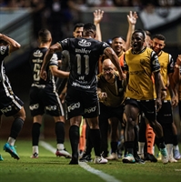 Herói da final, Edson apostou que faria gol de canhota