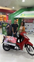 Produtora rural e estudante de medicina ganha moto zero km e tem filho na mesma semana em Votuporanga