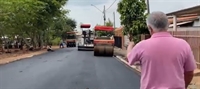 O prefeito de Parisi, Oclair Bento, deve assinar nos próximos dias a ordem de serviço para uma nova etapa de recapeamento (Foto: Prefeitura de Parisi)