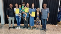 Familiares e amigos de Leonice da Silva Roveda acompanharam a votação do projeto de Carlim Despachante em sua homenagem (Foto: Assessoria)