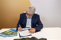 Seba assina carta global sobre governança urbana durante cúpula em Dubai