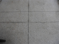 Imagem mostra rachadura em piso do SAE