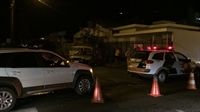 Dois carros colidiram no cruzamento das ruas General Osório e Tocantins na noite desta terça-feira (22)   
