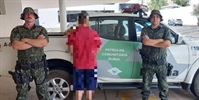 Diante dos fatos, ele foi preso e levado à delegacia do município (Foto: Divulgação/Polícia Ambiental)