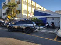 A ação teve como objetivo cumprir cinco mandados de prisão preventiva e sete de busca e apreensão contra ex-funcionários do 1º Cartório de Notas e Protestos (Foto: A CIdade)