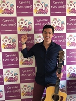 Com quatro composições de autoria própria,o cantor conta que as influência musicais veio de seus familiares(Foto: A Cidade)