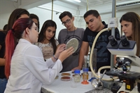 Cerca de 4 mil estudantes visitam a Unifev durante a 10ª Mostra