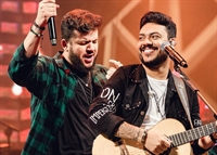Donos de consagrados sucessos como "Trocando Defeitos" e "M de Mulher" se apresentam hoje (Foto: Divulgação)