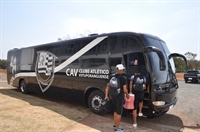 No início da tarde de ontem a Votuporanguense embarcou para Piracicaba (Foto: A Cidade)