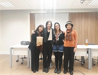 Egressa do curso de Jornalismo da Unifev conquista o título de mestre