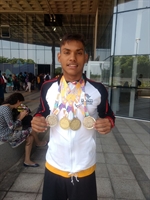 Érik Bailon conquista cinco medalhas na Natação