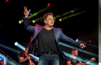 Na sexta-feira, dia 22 de dezembro, a Praça Dr. Euphly Jalles será palco para a apresentação especial do cantor Leonardo (Foto: Divulgação)