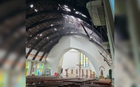  A intensidade do temporal causou avarias significativas na igreja e diversos lugares da cidade vizinha (Foto: Divulgação)