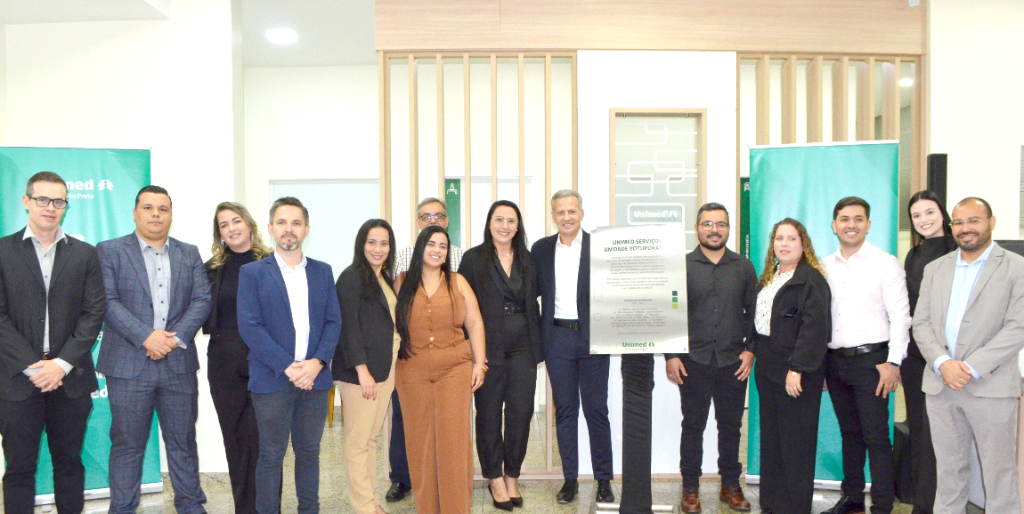 Os médicos-diretores da UNIMED Rio Preto, junto da equipe de colaboradores da unidade Votuporanga, estiveram em nossa cidade para a inauguração da nova Central de Vacinas e do Laboratório próprio do convênio. A partir de agora, os usuários contam com uma estrutura moderna e completa, que oferece serviços de vacinação e exames laboratoriais com tecnologia de ponta, garantindo mais agilidade, precisão e conforto no atendimento.