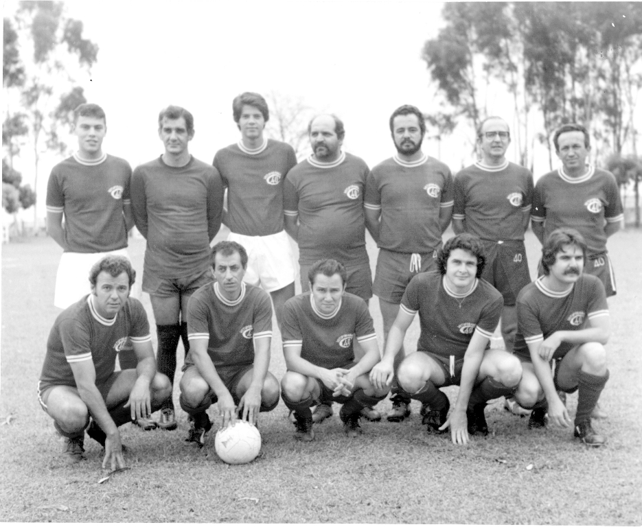 No dia 21 de setembro de 1980, na comemoração dos 13 anos de fundação do Clube dos 40, houve um torneio quadrangular com equipes formadas com nomes dos grandes clubes: Corinthians, Palmeiras, São Paulo e Santos. Na final deu Corinthians com uma sonora goleada sobre o São Paulo por 6 a 1. Veja a foto do time campeão formado por Guto, João Elias, Joninha, Toloni, Lair, Antonio Seba e Granada. Agachados: Mega, Dago, Dorival Veronezzi, Sérgio Benez e Jorge Seba. 
