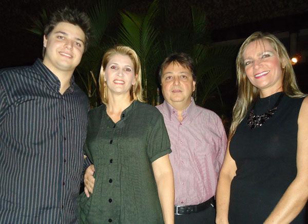 Gustavo, Cláudia, Carlos Anzai e Lilian Motta durante lançamento da empresa BrasPellet