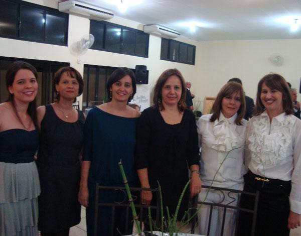 Clarissa Costa, Jussara Costa, Eliane Galera, Marli Pignatari, Andréa Vetorazo e Gisele Cavaleri em posse do Rotary 8 de Agosto