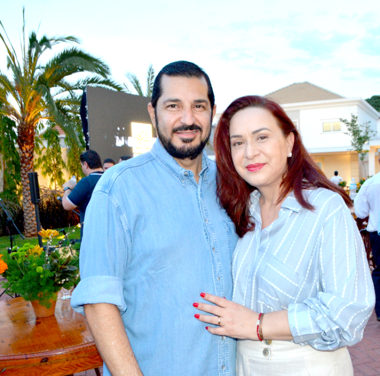 Hoje é dia de celebrar a vida e o início de um novo ciclo para Emilio César Marão Duarte! Ao lado da esposa Fabiana e da filha Bia, ele comemora mais um ano de história repleto de amor, alegria e conquistas. Parabéns, Dr. Emilio!  Que este novo capítulo venha carregado de felicidade, saúde e realizações e que os próximos 365 dias tragam ainda mais motivos para sorrir e celebrar bons momentos ao lado de quem você ama.