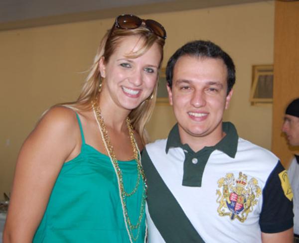 Priscila De Luca recebe hoje os parabéns do namorado Thiago Balasteguin, amigos e familliares
