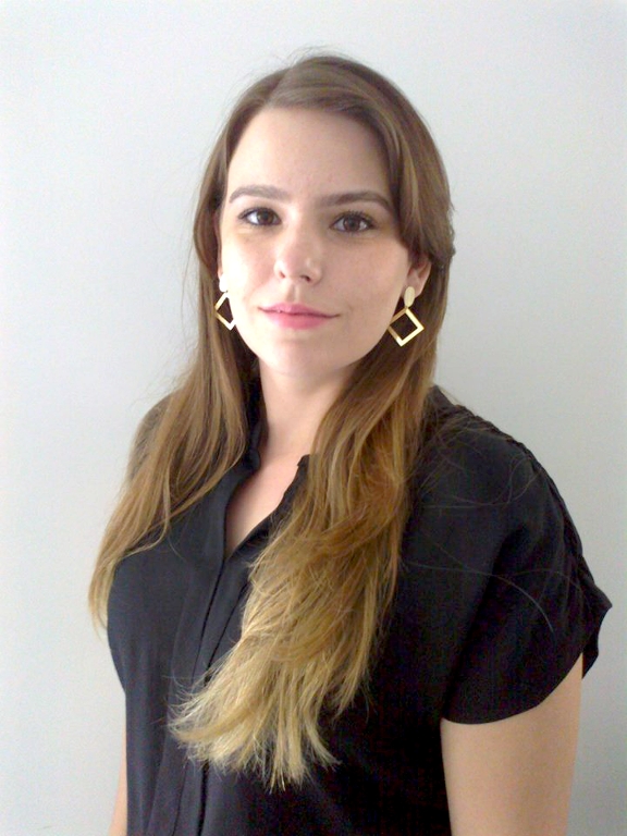 Semana de alegria para Natália Valeriano Marinho Mattiazzo, que assumiu o cargo de Escrevente do Fórum em Cardoso. É mais uma aluna do CURSO VACARI a conquistar a carreira pública. Parabéns e sucesso!